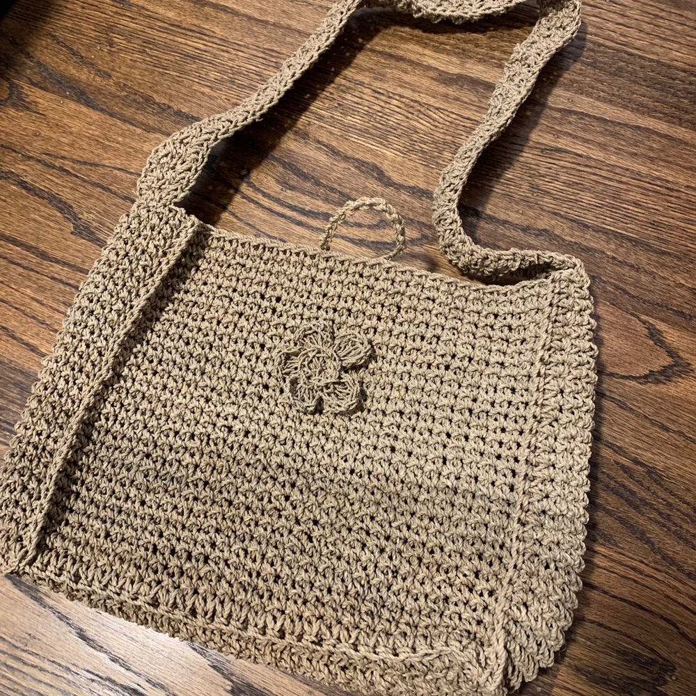 Wicker shoulder bag